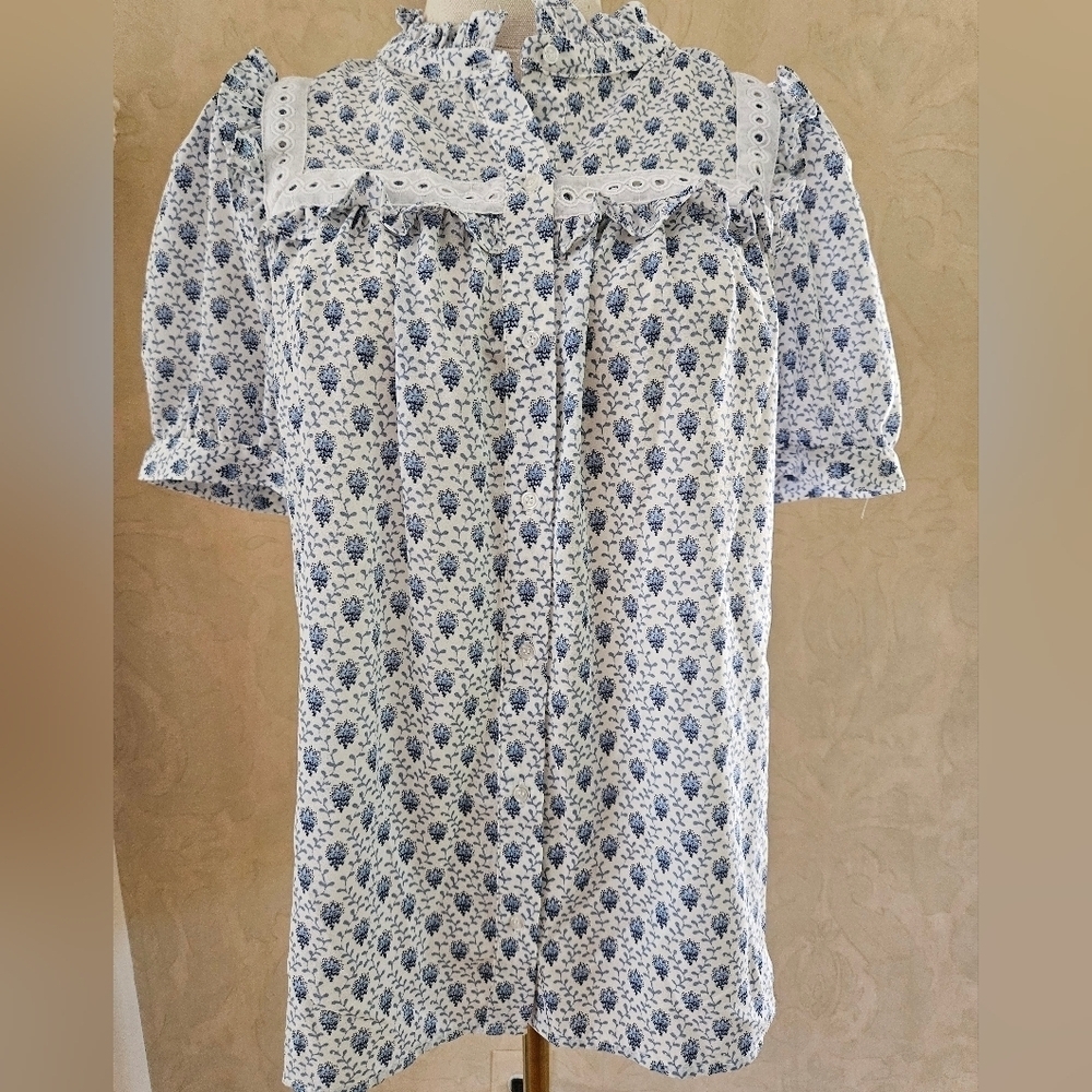 NWT CeCe Floral Button Down Silky Ruffled Short Sleeve Blouse-Small & Medium